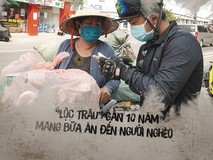 'Lộc Trâu' gần 10 năm mang bữa ăn đến...