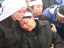 Xúc động đón 4 liệt sĩ từ Rào Trăng...