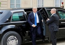 Biết gì về chiếc 'Quái thú' 370 tỉ đồng của Tổng thống Trump?