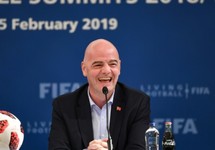 Chủ tịch FIFA lạc quan sẽ tạo niềm vui châu Á ở World Cup 2022
