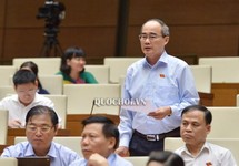'Giờ lao động công chức ít hơn công nhân là bất bình đẳng'