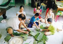 Chuyện con gà và cái tết đầu tiên xa bố
