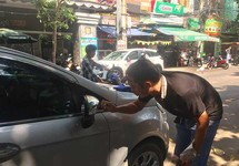 Dán decal ô tô không đúng luật: Bị từ chối đăng kiểm