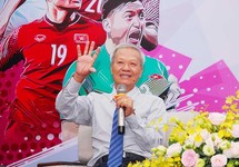 HLV Lê Thụy Hải và ‘hiệp đấu thứ 14’