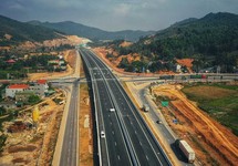 Đẩy nhanh tiến độ cao tốc Bắc-Nam, sân bay Long Thành