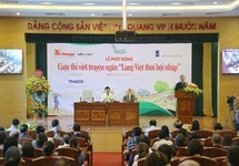 Viết về làng Việt thời hội nhập 'rinh' giải thưởng khủng
