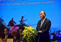 'Du lịch miền Trung như viên ngọc thô chưa được mài dũa'