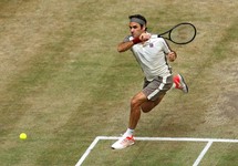 Federer bước gần đến cột mốc lịch sử mới