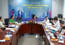 'Lập biên bản quả tang tiểu bậy thì... tạm giữ cái gì?'