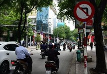 Đừng nhầm lẫn biển cấm rẽ trái là cấm quay đầu