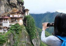 Khuyên khách không đi du lịch kiểu 'buôn thần, bán thánh'