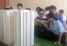 Tình hình trái ngược ở 2 thị trường lớn nhất nước