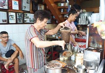 Xì tai không giống ai của cà phê Sì Phố