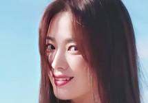 Song Hye Kyo khoe dáng tươi tắn ở tuổi 39