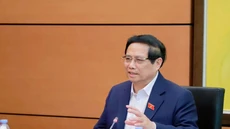 Thủ tướng nói về tăng trưởng GDP và việc bỏ Công an cấp huyện