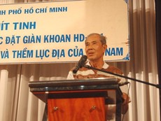 Chị bán sữa còn quan tâm, huống hồ gì cả dân tộc này!
