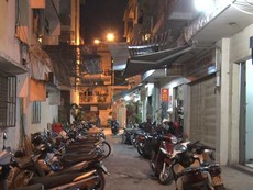 38 hộ dân ở quận 1 di dời khẩn cấp vì chung cư nghiêng