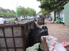 TP.HCM nghẹt thở bởi những điểm tập kết rác