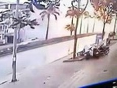 Camera ghi lại giây phút phát nổ kinh hoàng ở Văn Phú - Hà Đông