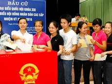 Quyền bầu cử của mình, sao lại nhờ người khác?