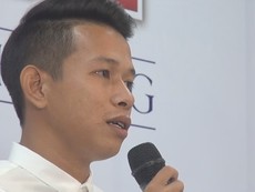Cầu thủ Anh Khoa ngấn lệ khi nói về bóng đá bạo lực
