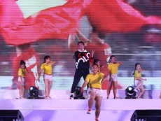 Mr. Đàm “Sát cánh bên nhau” tại đêm gala Fair Play 2018
