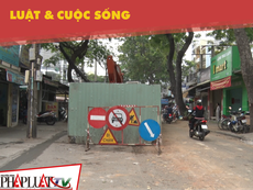 Dân khổ vì lô cốt bao vây cả năm trước nhà