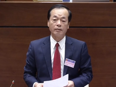 Bộ trưởng Bộ Xây dựng trả lời chất vấn