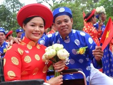 Nhộn nhịp lễ cưới của 100 đôi uyên ương trong ngày Quốc khánh
