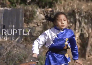 Thần đồng kungfu 9 tuổi gây bão mạng với kỹ năng điêu luyện