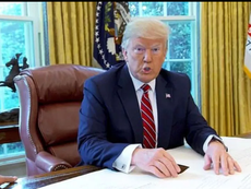 Ho nhiều, chánh văn phòng Nhà Trắng bị ông Trump mời ra ngoài