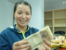 Clip: Nghe chị Hồng ve chai chia sẻ về những dự định tương lai