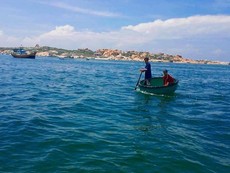 Dân lo lắng việc cho nhận 1 triệu m3 bùn, cát vào biển