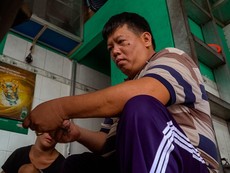 Ông Phúc mập sửa xe và những việc làm lạ đời