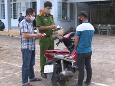Bắt đối tượng chuyên mở cốp xe máy trộm tài sản