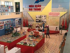 Trưng bày nhiều bảo vật về 'Mùa xuân đại thắng'