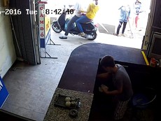 Clip: Tắt camera để trộm, thiếu niên 17 tuổi vẫn không thoát