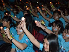 Đông đảo sinh viên TP.HCM hưởng ứng Giờ Trái đất 2017