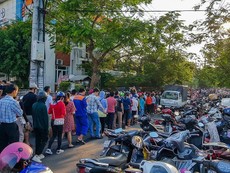 Video: Hơn 1.000 liều vaccine 6 trong 1 vẫn không đủ đáp ứng