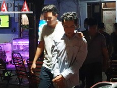 Video: Trắng đêm khám xét nơi ở của băng móc túi Suối Tiên