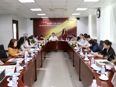 Tọa đàm 'Giấy tờ giả và trách nhiệm của công chứng viên'
