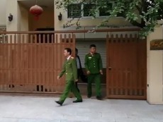 Video: Khám nhà chánh văn phòng Thành ủy Hà Nội
