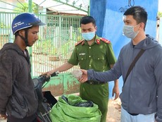Đắk Lắk: Bắt quả tang một vụ vận chuyển trái phép thuốc nổ