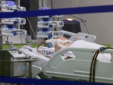 Nghẹt thở 65 ngày giành sự sống cho bệnh nhân 91 mắc COVID-19