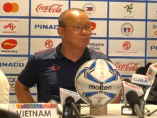 HLV Park Hang-seo: 'Phải thắng đậm Brunei và giữ chân cầu thủ'