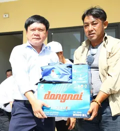 Ngư dân TP Huế vươn khơi bảo vệ chủ quyền