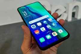 4 mẫu điện thoại giảm giá ‘khủng’ trong thời gian ngắn