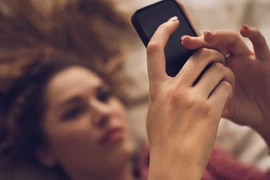 Tính năng Night Shift trên iPhone không giúp chúng ta ngủ ngon