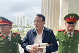 Hình ảnh Chủ tịch Tân Hoàng Minh Đỗ Anh Dũng và các bị cáo tại tòa