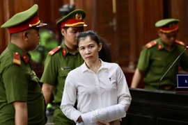 Bà Hàn Ni bị phạt 18 tháng tù, ông Trần Văn Sỹ 24 tháng tù